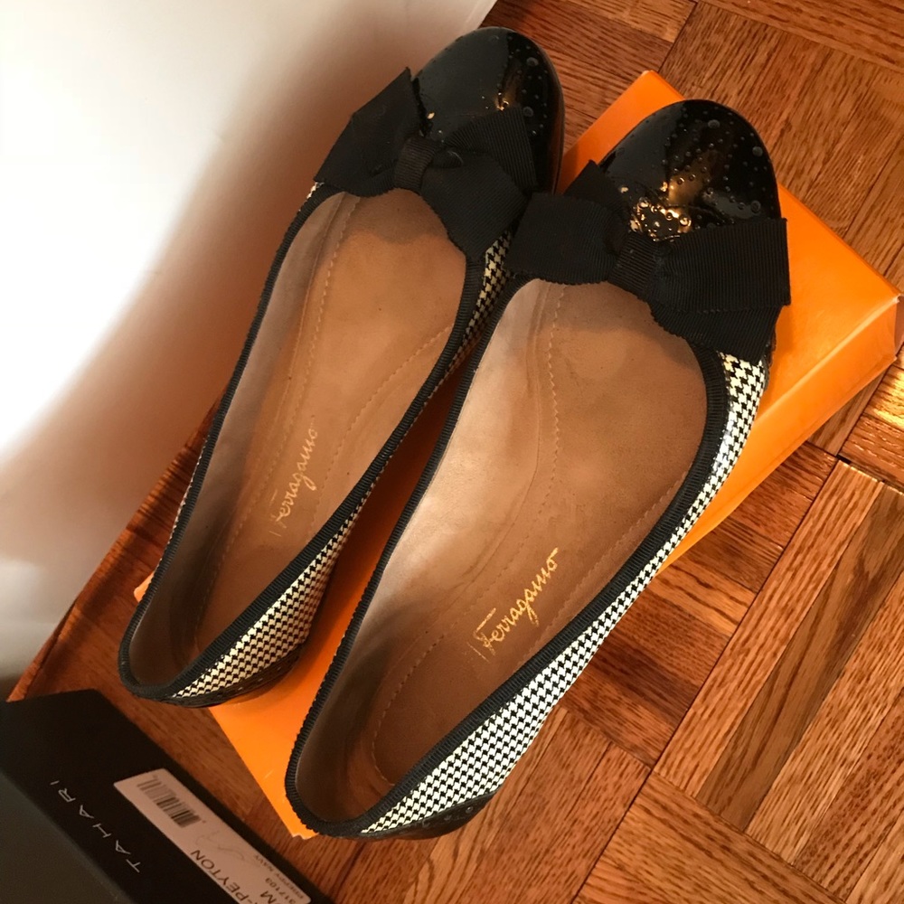 Ferragamo flats 8.5